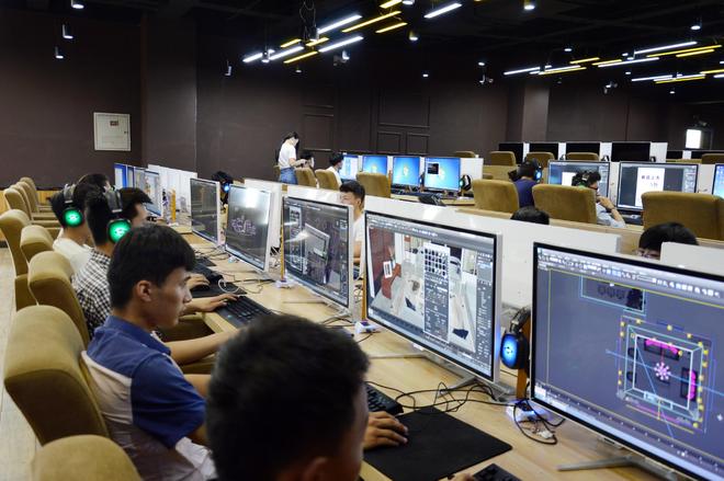 選對計算機學校 從需求匹配到能力落地的關鍵邏輯